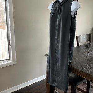 BANANA REPUBLIC GRAY DRESS